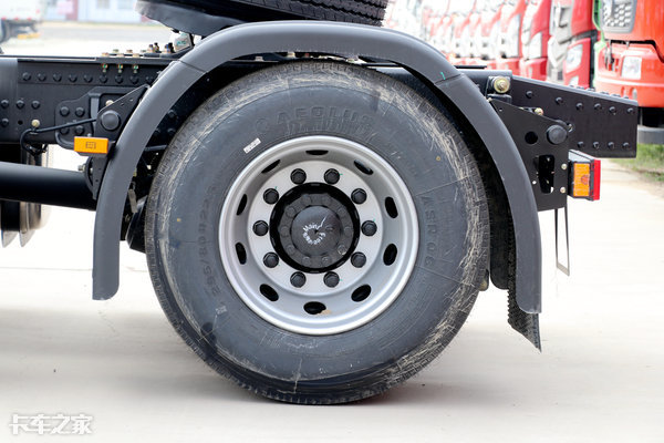 东风天龙旗舰国六560自动挡牵引车,国六东风天龙kl465载货车