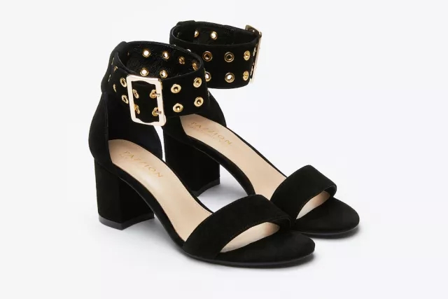 新加坡购物攻略必买清单,新加坡购物必买清单及价格