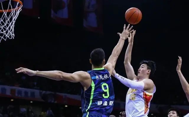 球场上的基础规则篮球,球场规则入门