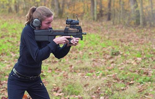 欧洲小国藏着一流枪厂,步枪机枪畅销世界,还有单兵自卫*器武**