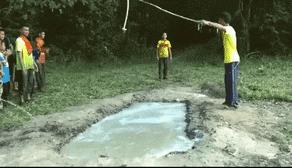 搞笑gif嫂子包饺子,搞笑gif姑娘你这次真的是玩过头了