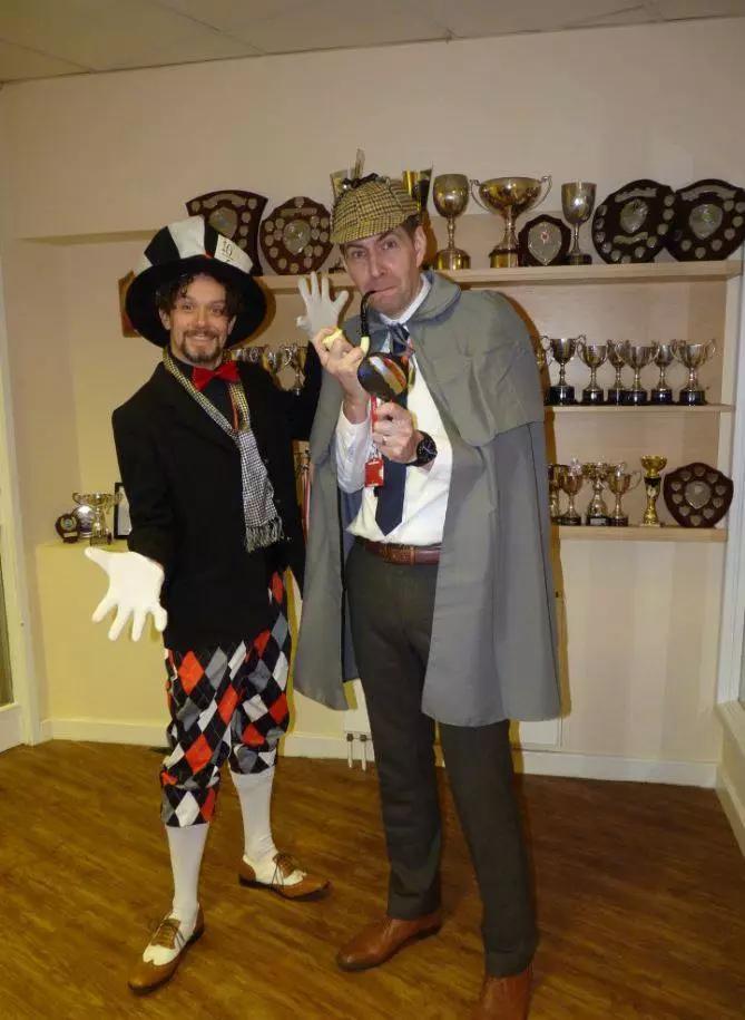 英国都铎堂学校,英国newhall学校