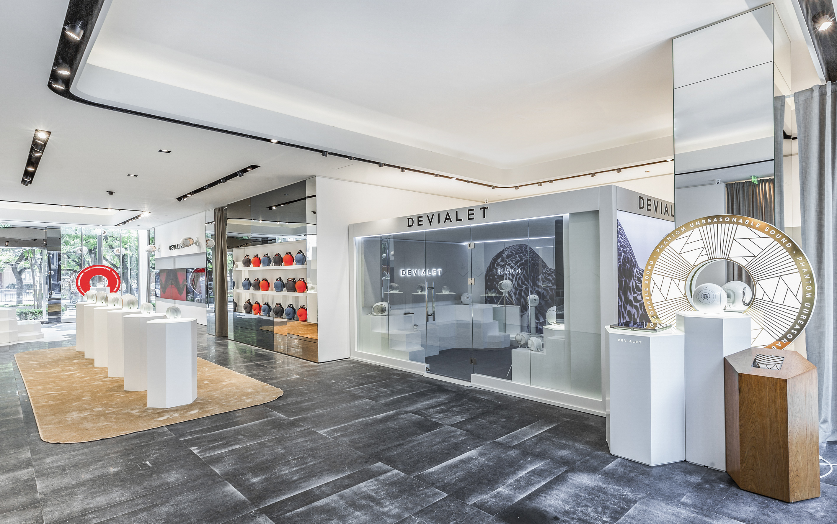 lvmh总裁专访,lvmh总裁成世界新首富