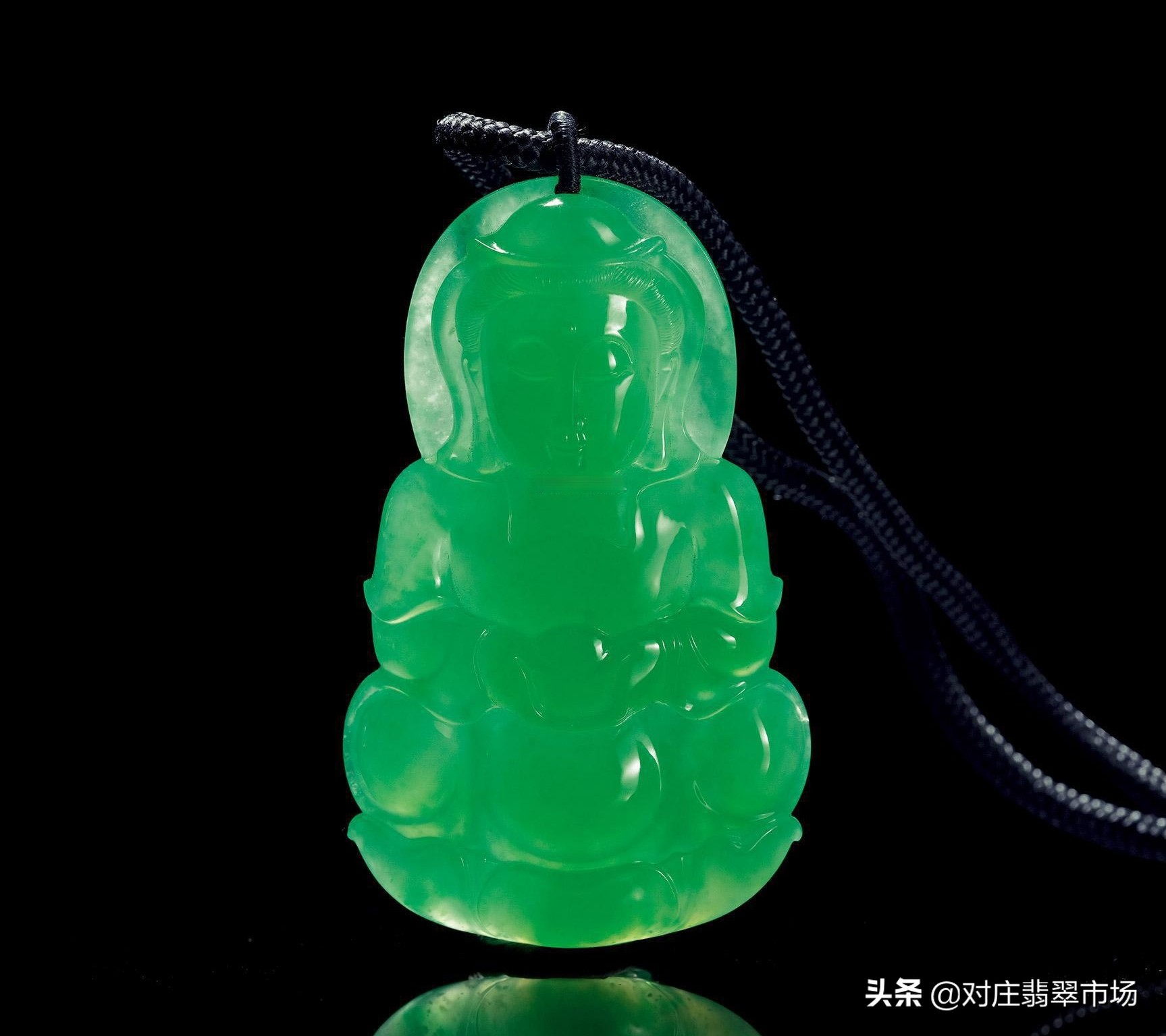 翡翠吊坠拍卖成交记录,顶级翡翠观音吊坠拍卖
