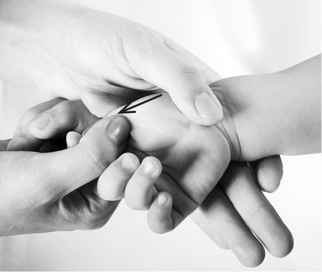 儿童扁桃体肥大最简单的偏方,小儿扁桃体肥大反复发炎怎么办