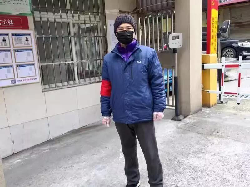 战疫情网格员,战疫一线基层防疫党员在行动