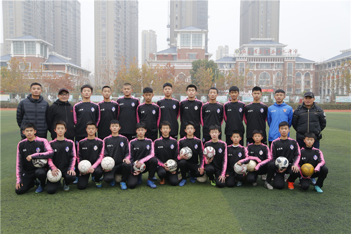 缁胯尩鍦轰笂瓒崇悆姊︽兂,缁胯尩杩芥ⅵ鏍″洯瓒崇悆鑱旇禌