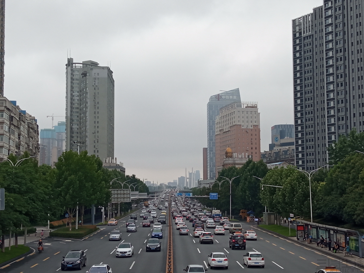 redmi值得入手千元机,redmi超高性价比