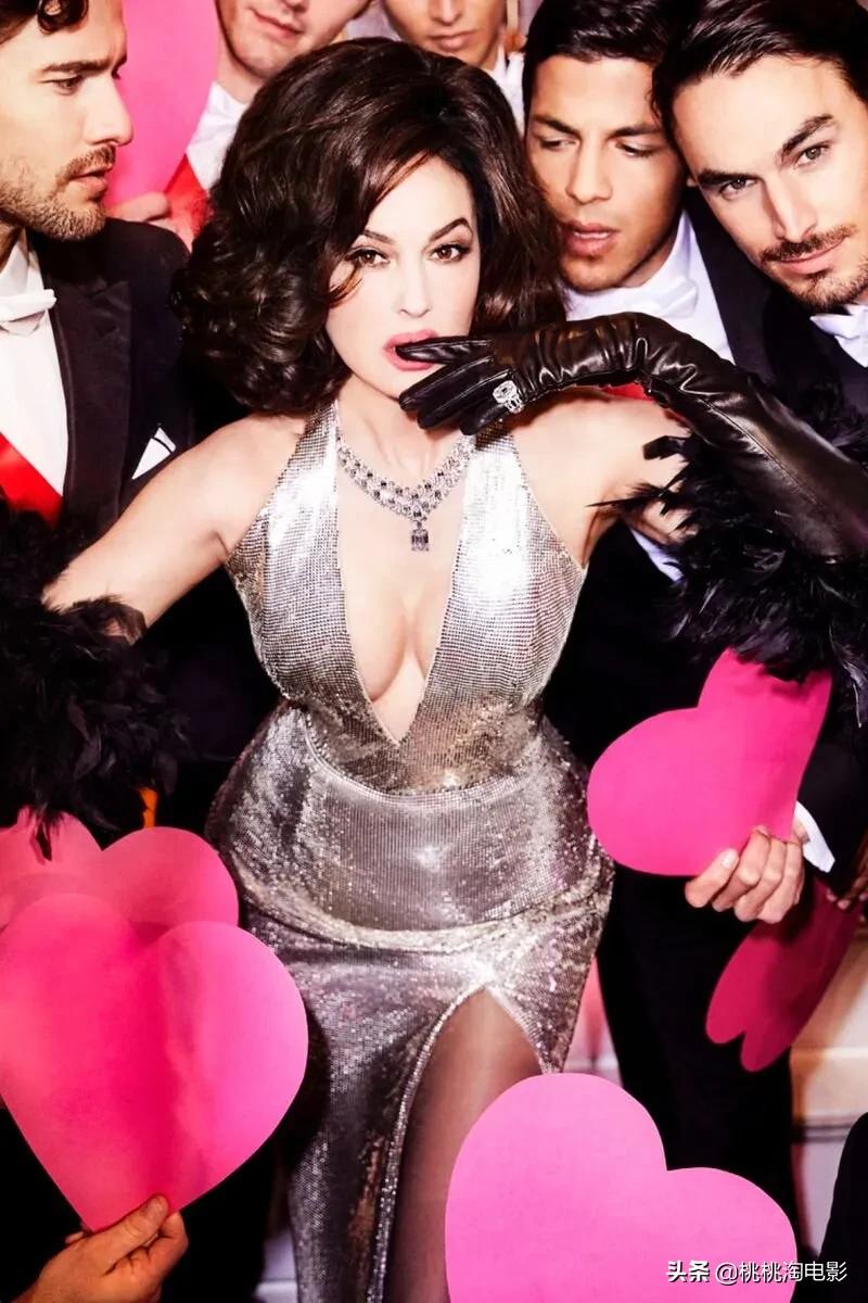 莫妮卡贝鲁奇的美图个人写真,莫妮卡贝鲁奇惊艳写真图片