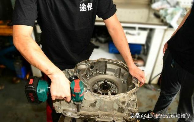 别克6at变速箱前进挡倒挡异响,别克6速手动变速箱维修案例