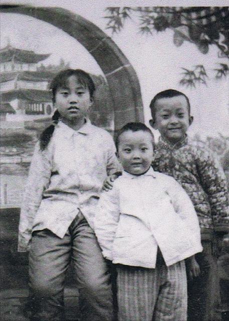 李玉刚跳过河,李玉刚有跳过河吗