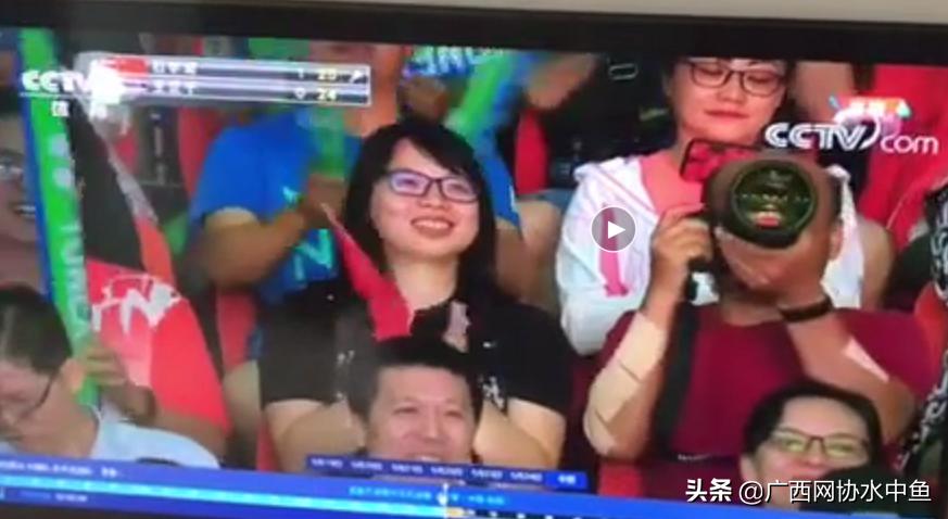 中国羽毛球队第11次举起苏迪曼杯,我和羽毛球比赛的故事