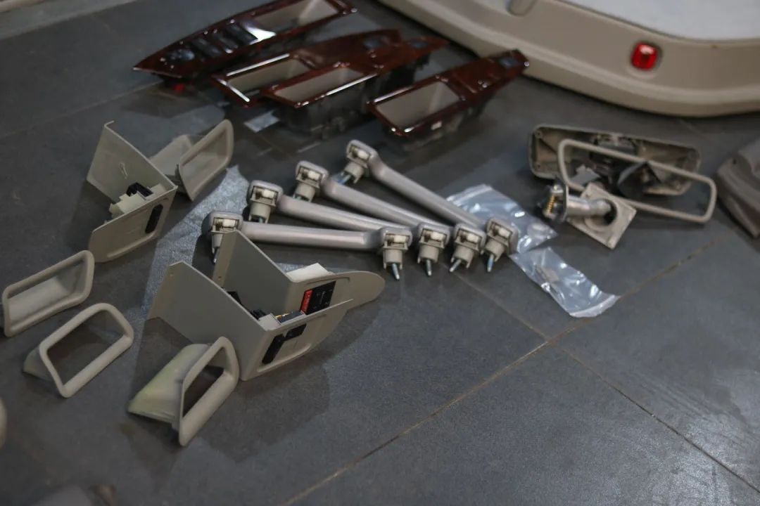 怪兽修车老途观,怪兽修车翻新艾力绅