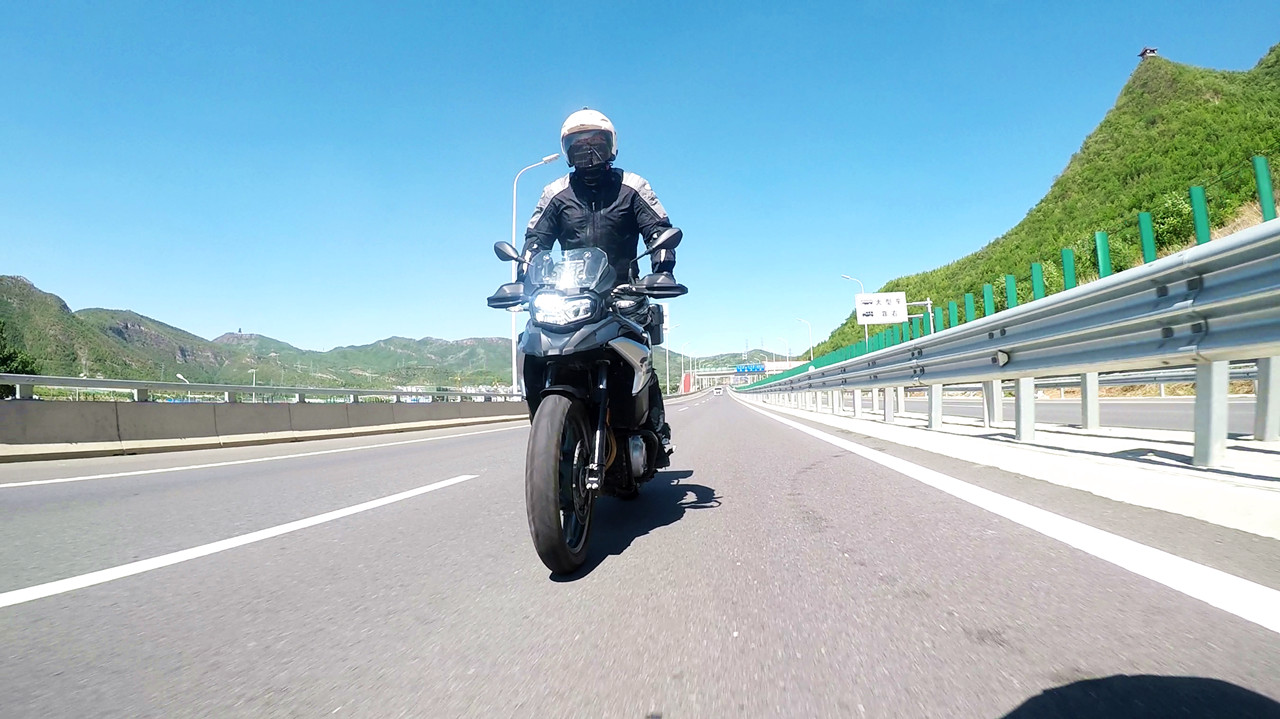 宝马f750gs欧版动力路试,2020款bmwf750gs