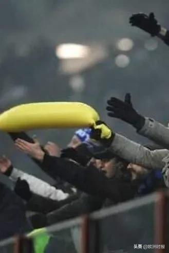 法国球员被歧视,法国球员点球丢球被遭歧视