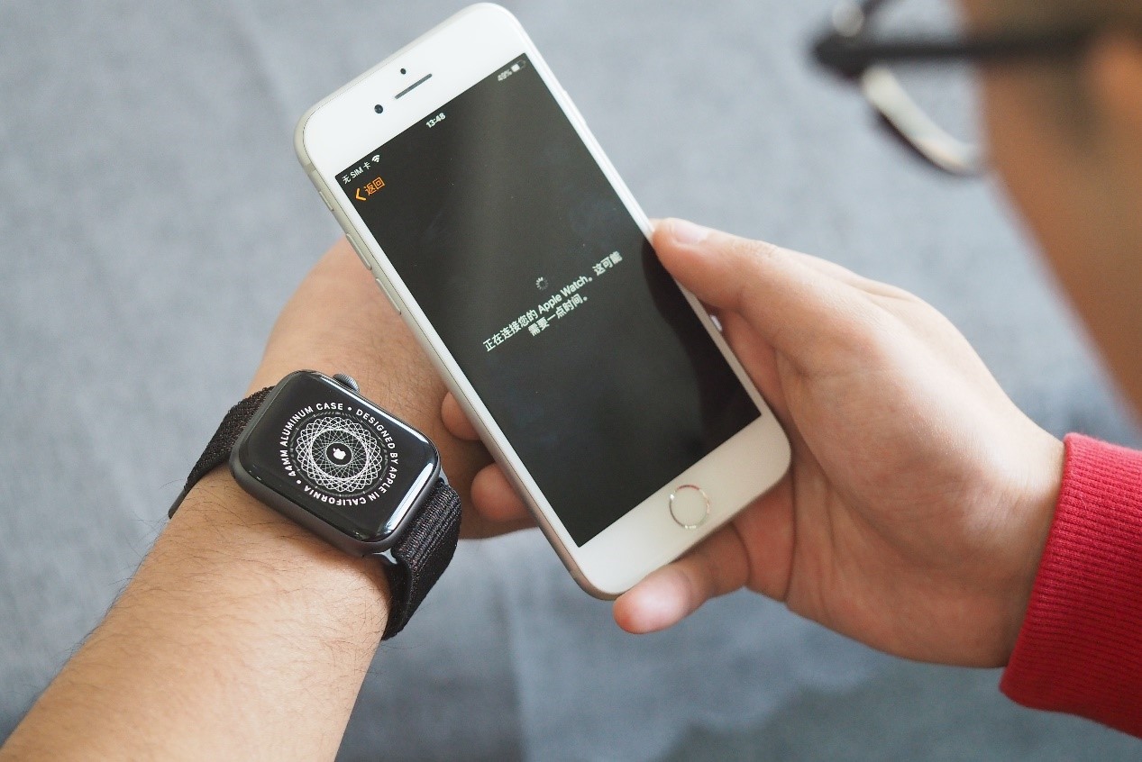 applewatch444mm白色上手体验,applewatch4功能最全介绍