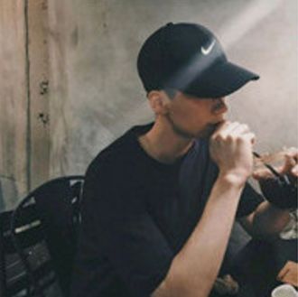 男朋友想看你的手机怎么处理,男朋友想看自己的照片怎么办