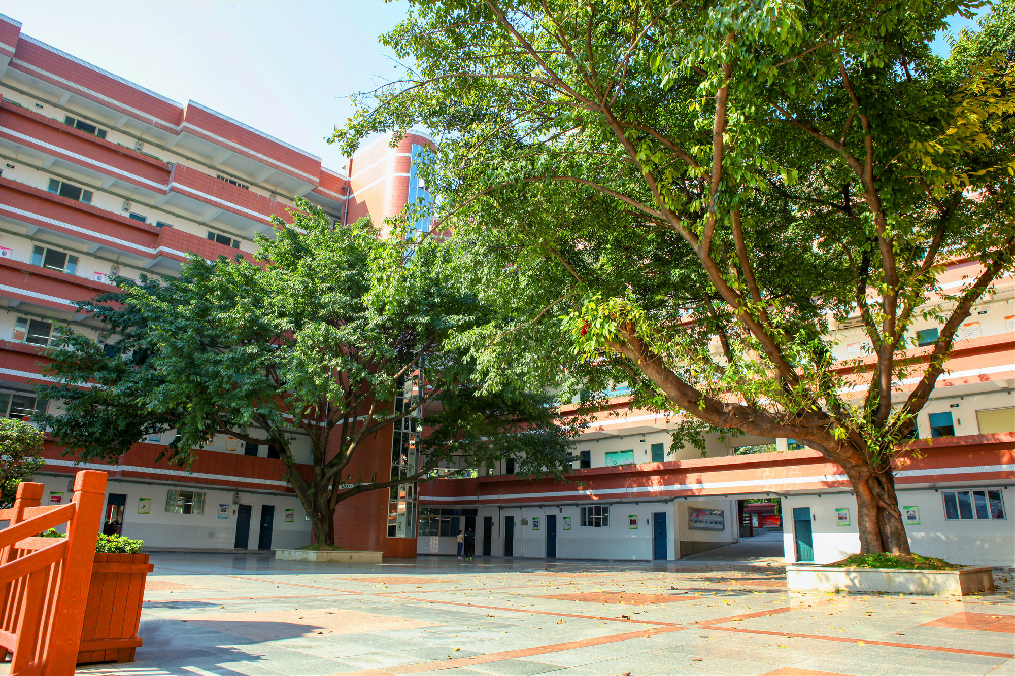 重庆哪所学校环境最好,重庆环境最差的学校