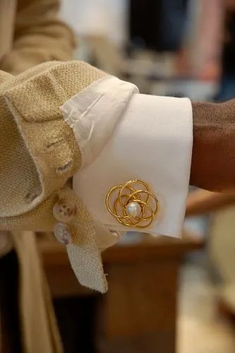 浼犺涓殑閿︿笂娣昏姳,浼犺閿︿笂娣昏姳