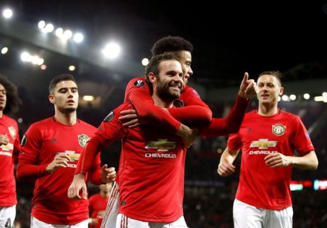 乐动体育曼联最新俱乐部与皇宫前锋联系在一起