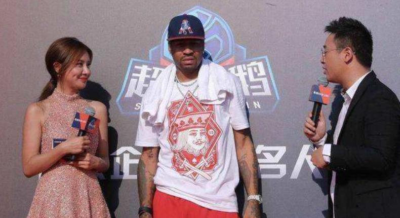 苏群杨毅解说一场多少钱,苏群解说收入