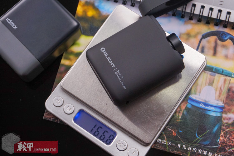 开启无线充电时代，OLIGHTBaton3手电尊享版