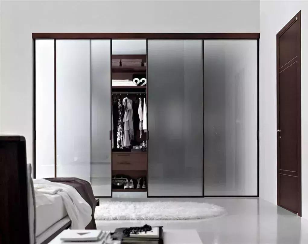 透明衣橱才正流行！