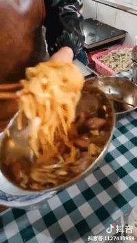 快手抖音上的扶风，充满了陕西县城的狂野