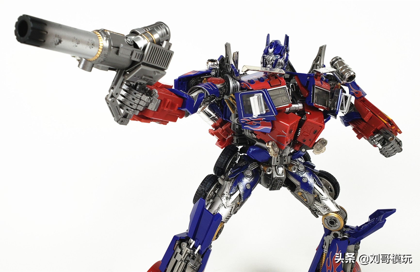 擎天柱玩具最还原,最还原电影的擎天柱玩具