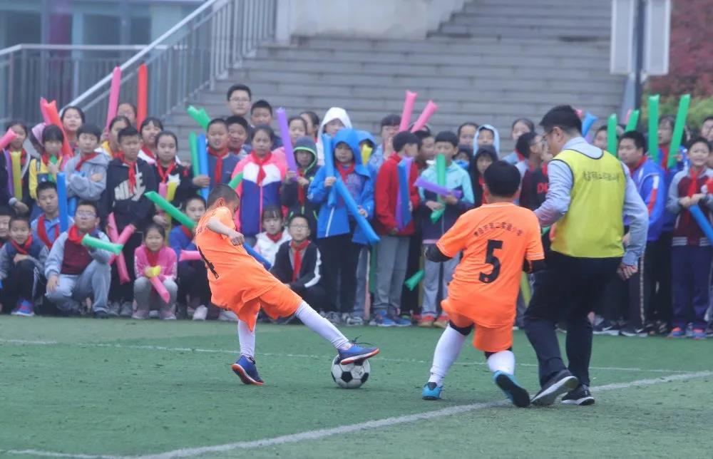 青岛市第二实验小学第六届运动会,青岛第三实验小学足球比赛视频