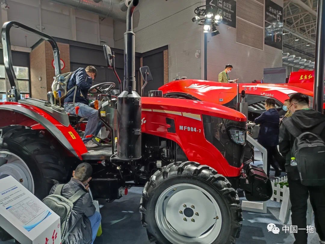 8090拖拉机多少钱一台,世界先进农机展