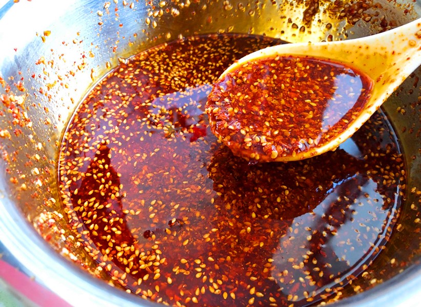 炸辣椒油发现油少了可以中途加吗,炸辣椒油不够能二次加油吗