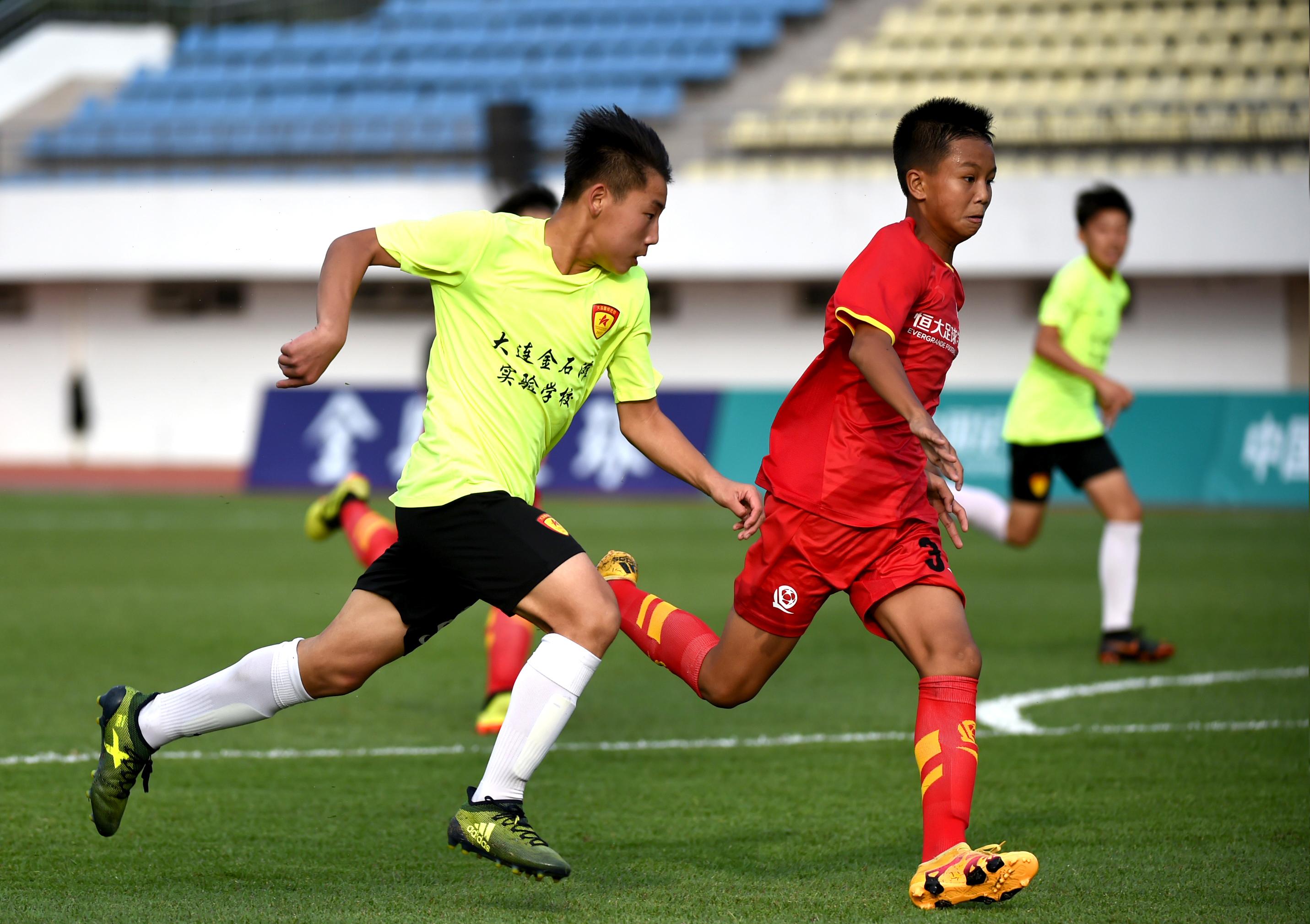 广州队初登中超有多强,广州恒大队首发名单