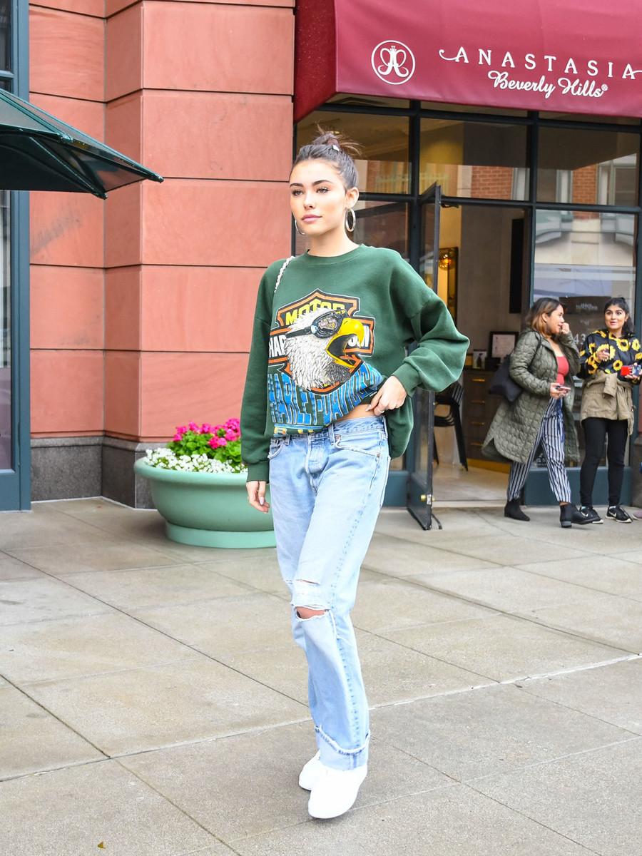 邓紫棋演唱会大波浪,黑色大波浪邓紫棋