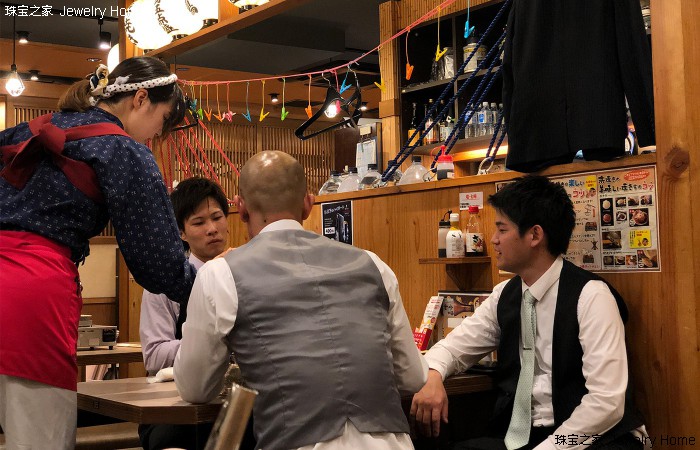 法国专柜卡地亚love戒指价格,在日本花3800万买郊区别墅