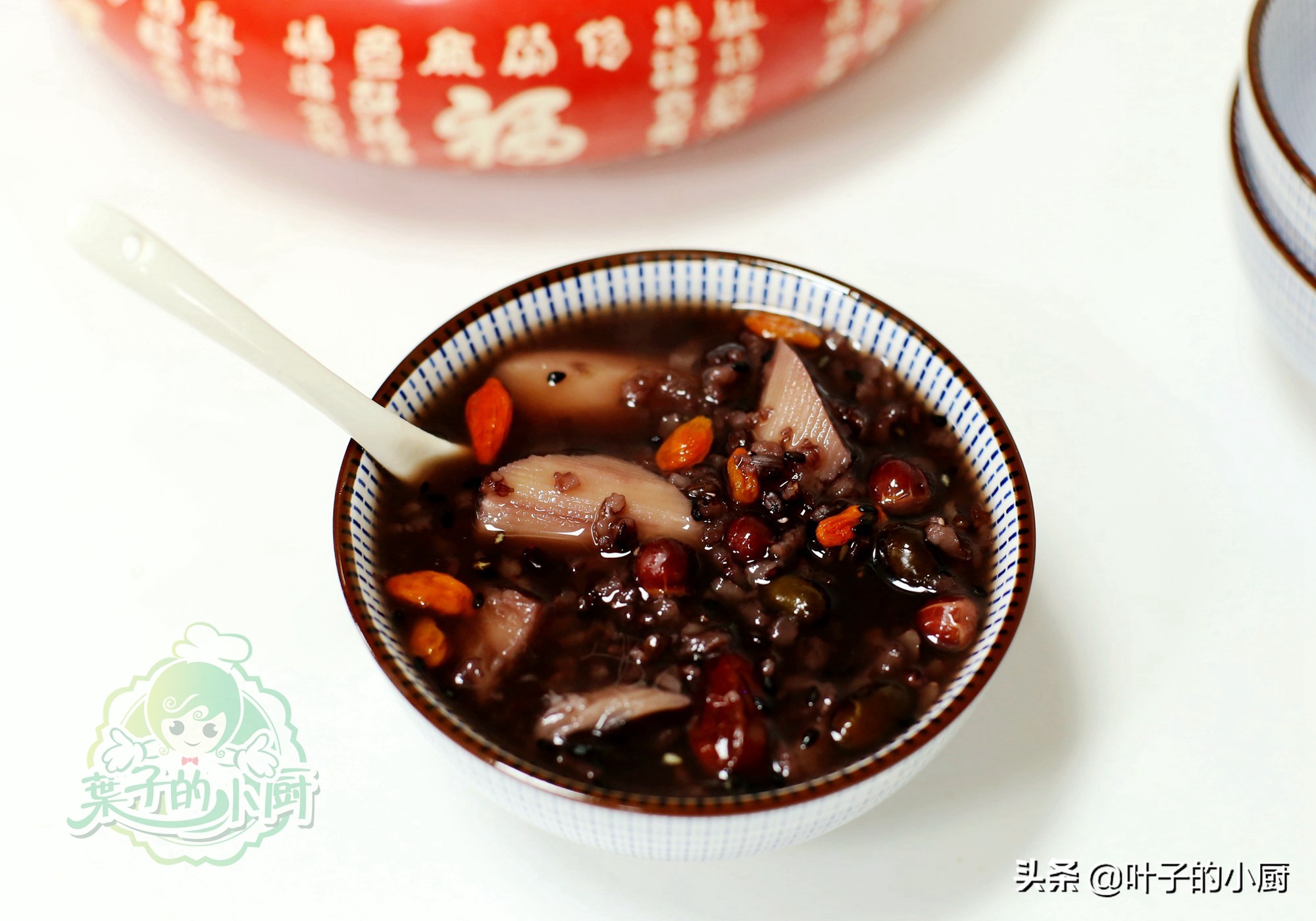 冬天吃什么粥可健脾胃祛湿补肾,养肾粥什么时候喝最好