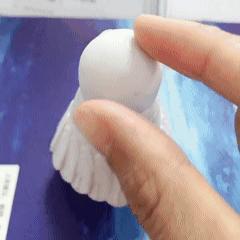 隐形眼镜，摘比戴更难啊朋友们！