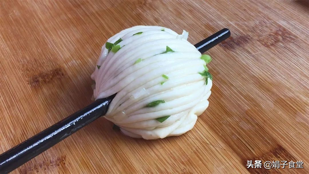 花卷的几种拧法图解简单,简单花卷的几种拧法