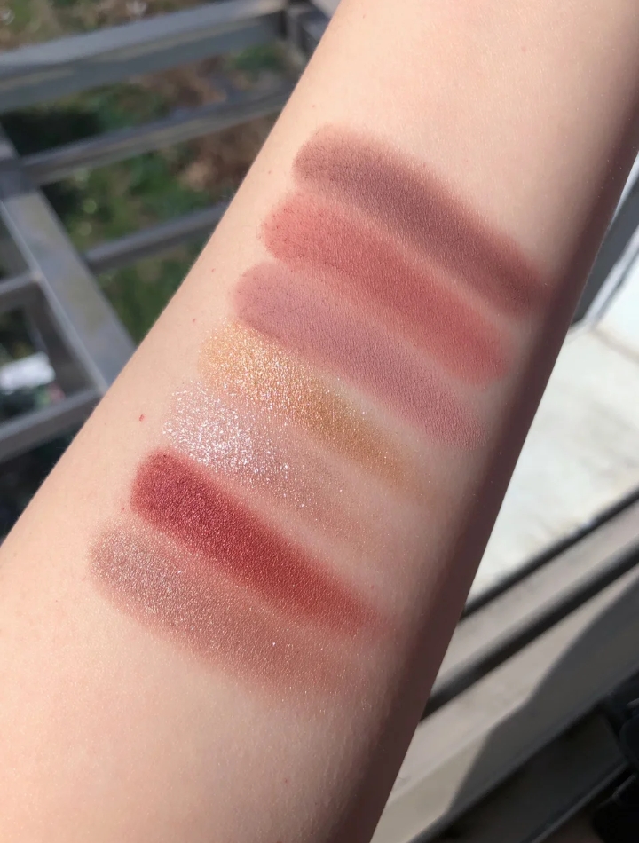 显色度高不飞粉的多色平价眼影盘,颜色多又平价的学生党眼影盘