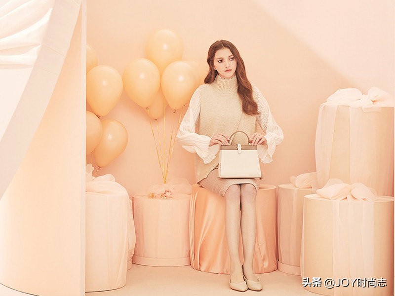 最新款的时尚女包有哪些,夏季适合买的几款高端女包