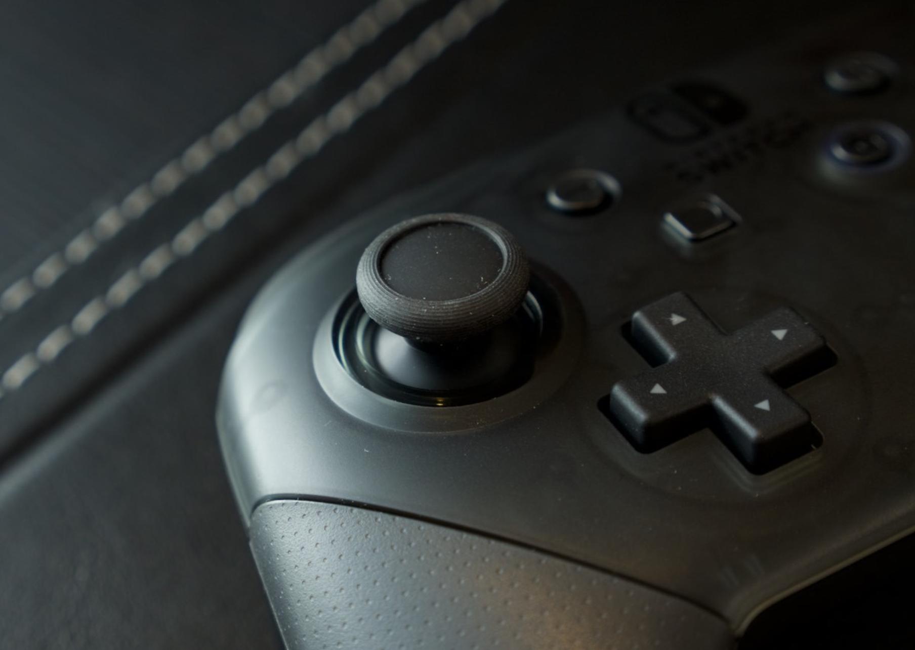 重拾热血,找回逝去的青春!一款合适的格斗手柄就能满足