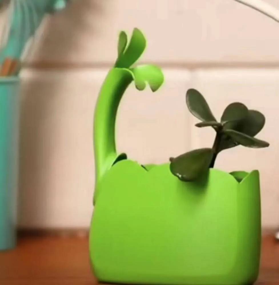 可乐塑料瓶扔掉可以做什么好玩的,塑料瓶的七种玩法