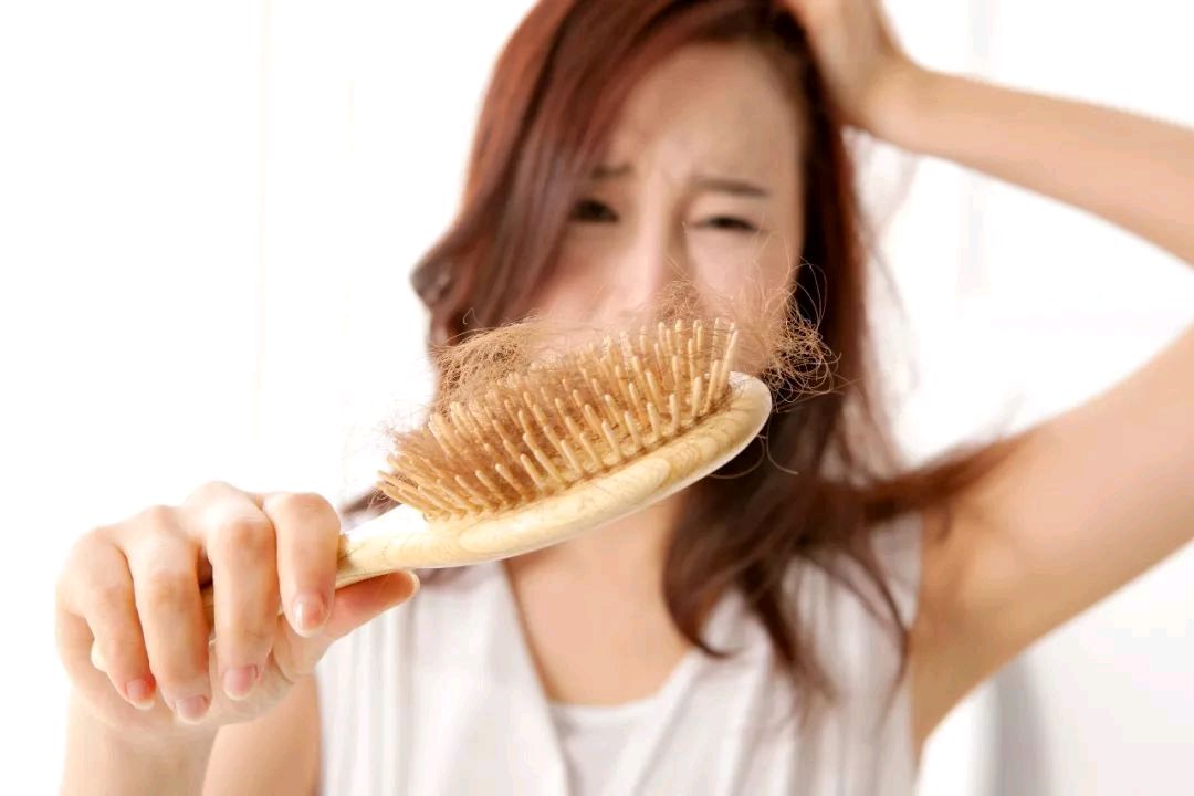 头皮上的白泥有必要除掉吗,头皮上的白泥如何解决