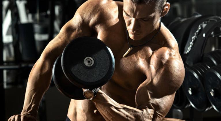 增肌最佳组间休息时间,健身每个动作间歇休息必须站立吗