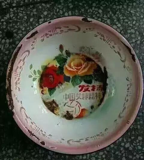 郎平执教8年都获得过哪些荣誉,郎平的贡献有多大