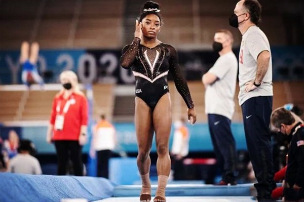 美国体操选手重大失误,美国体操名将失误