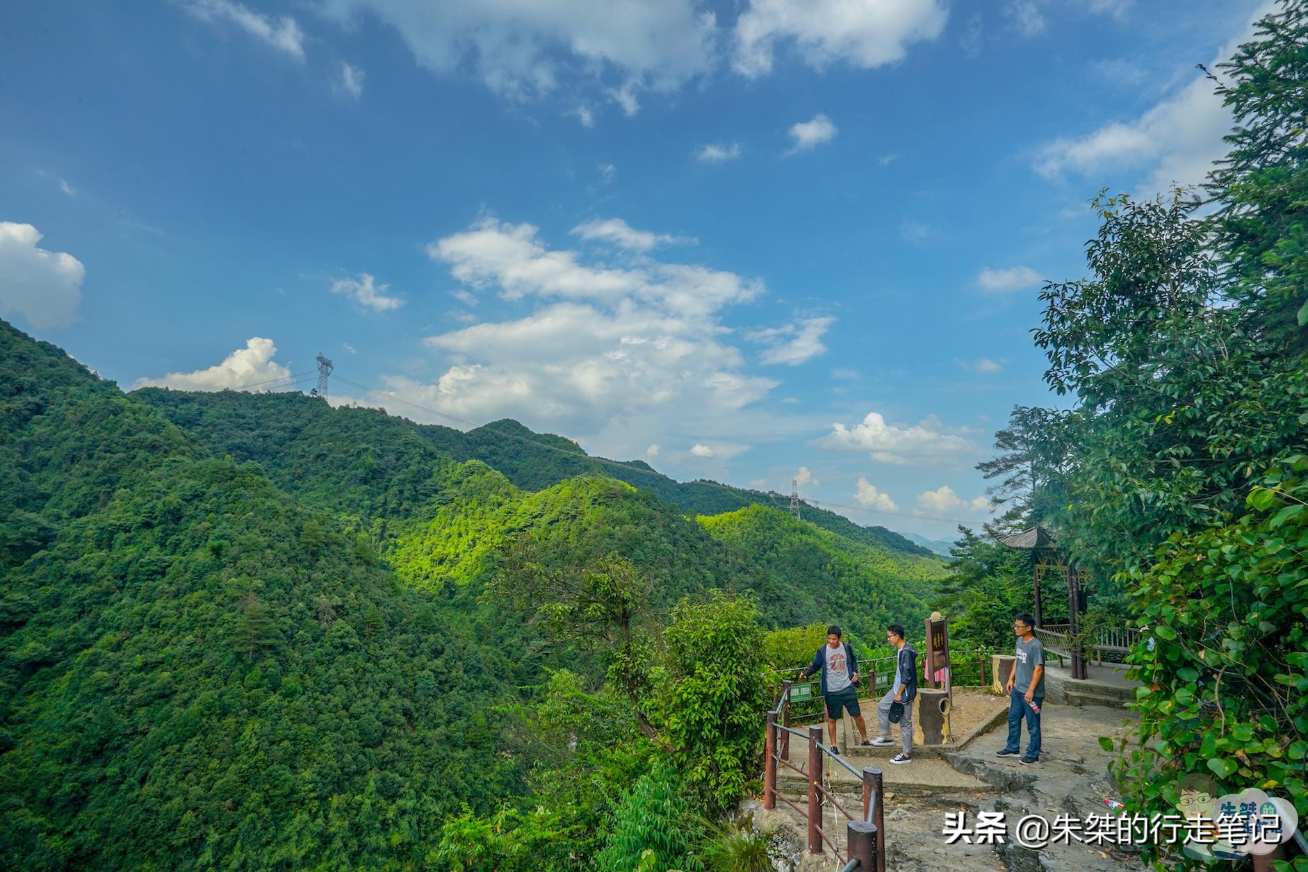 皖西大裂谷有很多山洞,皖西大裂谷景区
