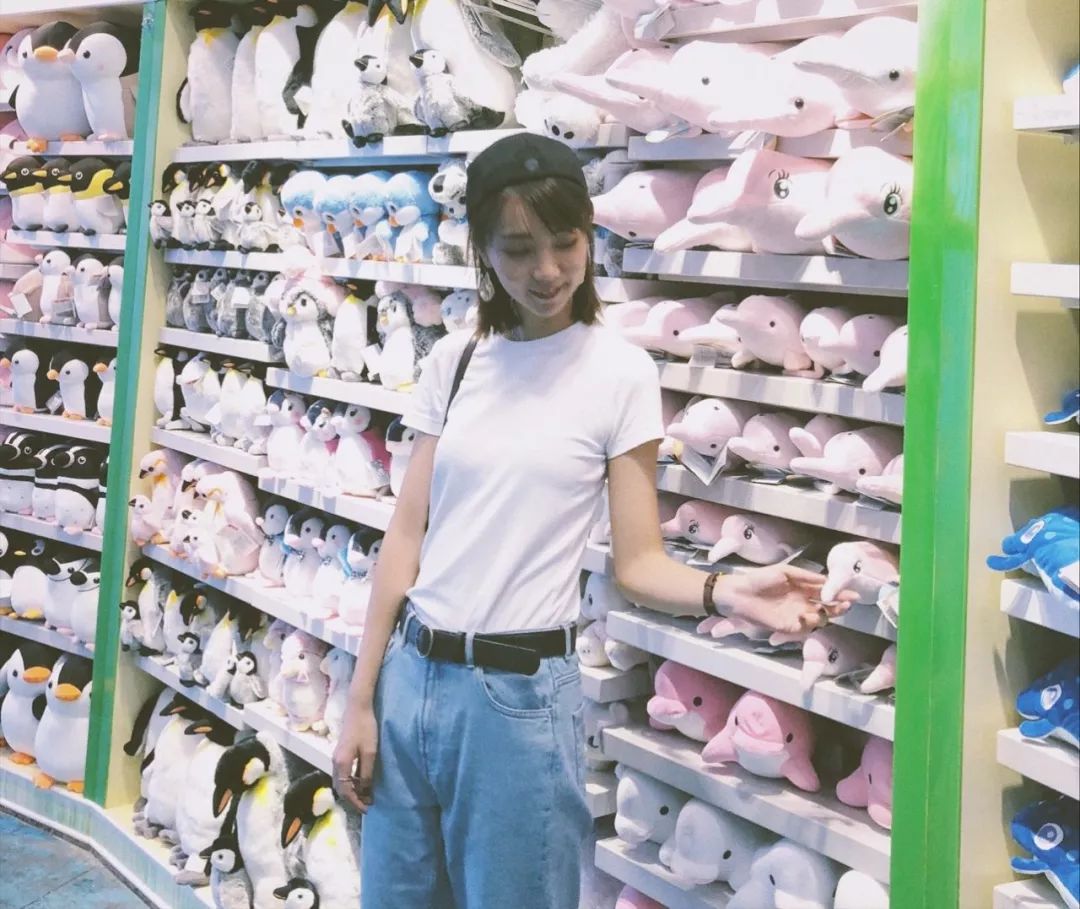 探店好看的衣服都在这里,探店逛美妆