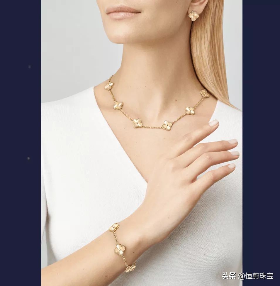 七夕礼物爱心四叶草项链,梵克雅宝四叶草项链黄金雕刻