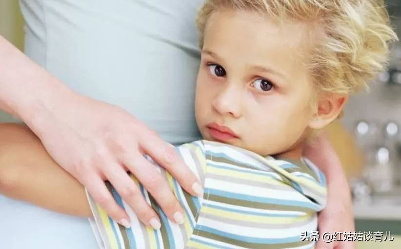 宝宝胆小但很聪明,宝宝胆小又坚强